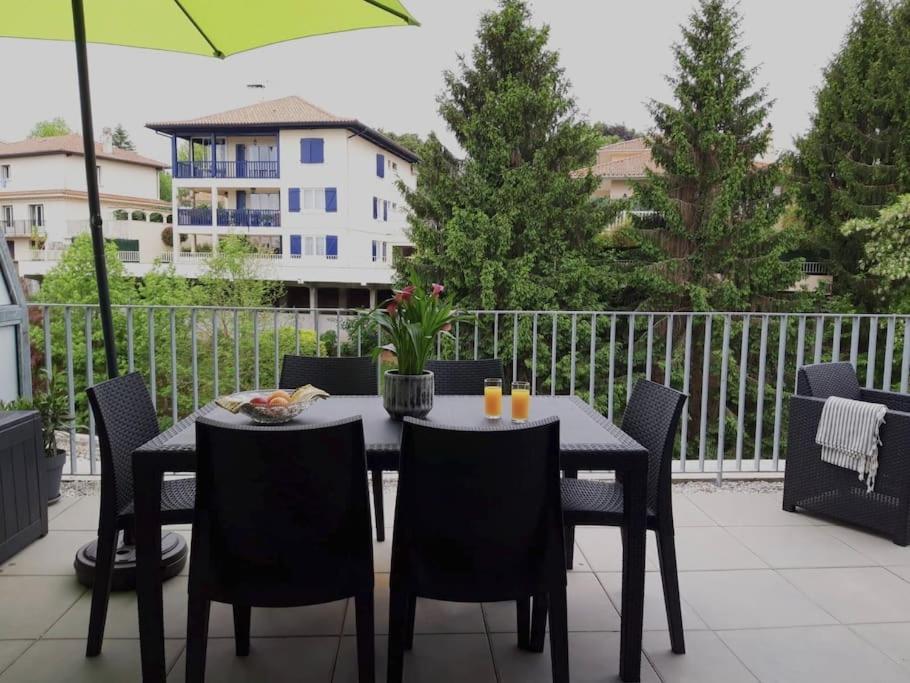 Bide Ona - Centre - Terrasse - Parking Apartment บาย็อนน์ ภายนอก รูปภาพ